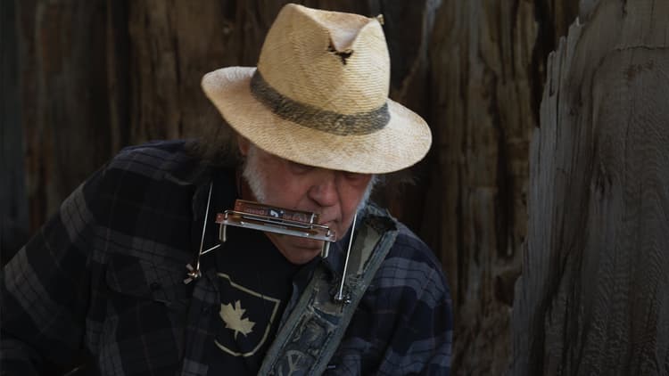 Neil Young y The Chrome Hearts